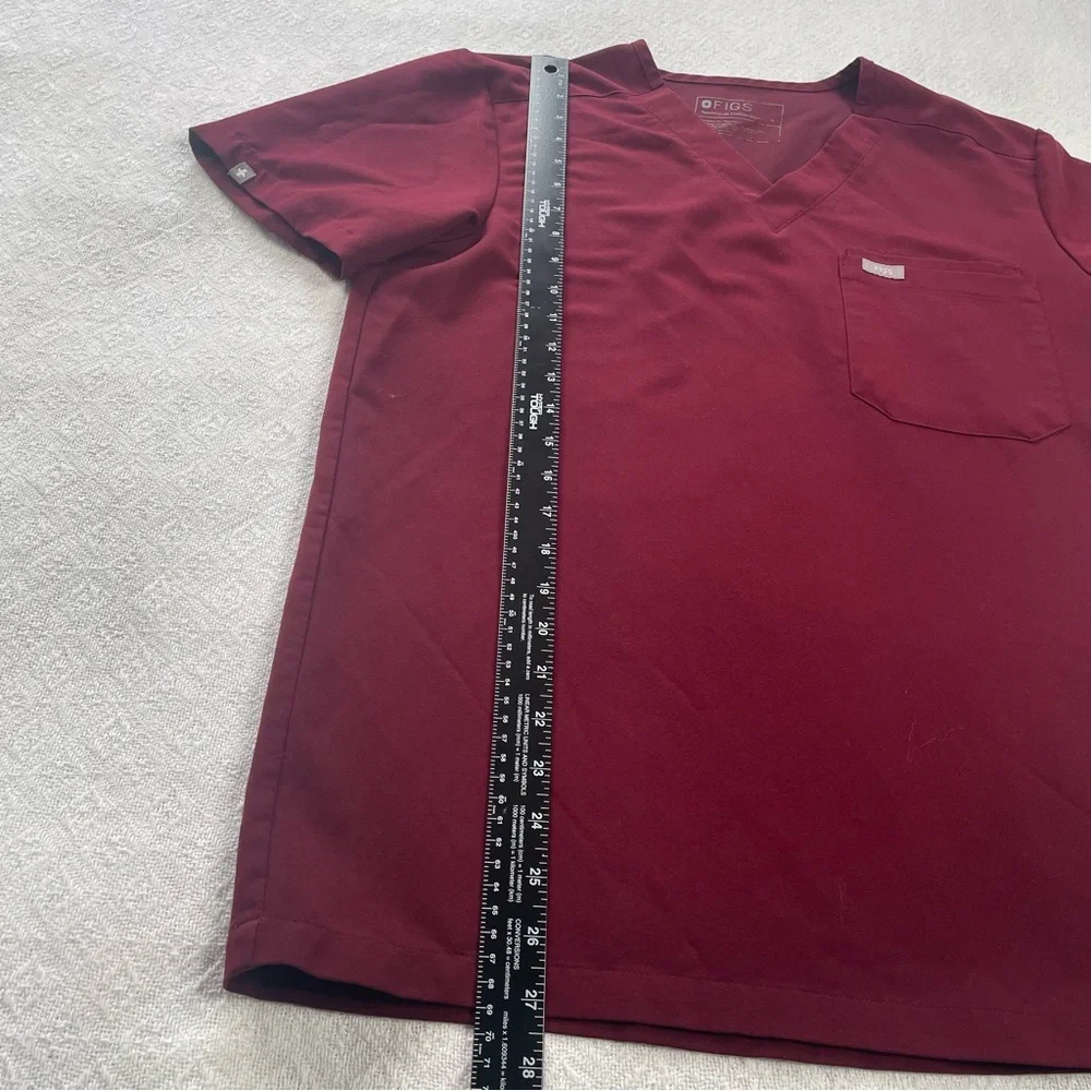 Figs Maroon V-Neck Scrub ~ Size Small‎  Healthcare ~ Medical Staff